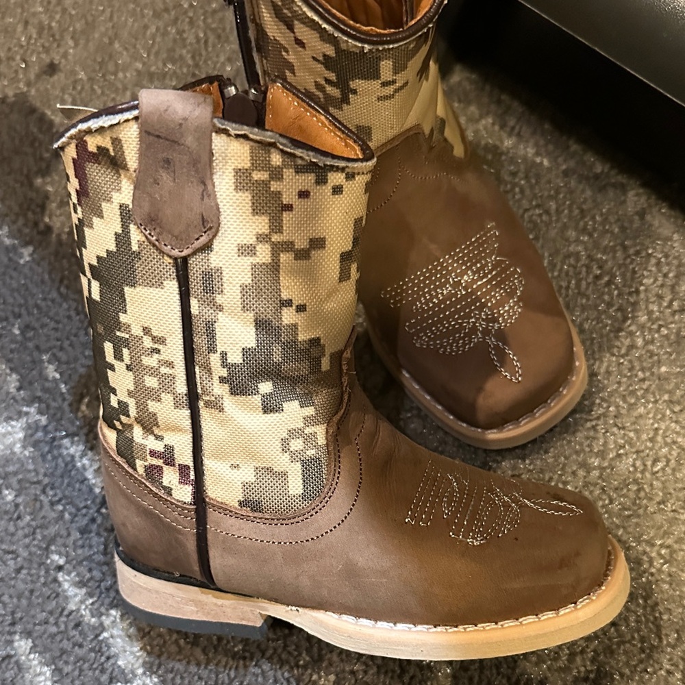 Camouflage Cowboy Boots